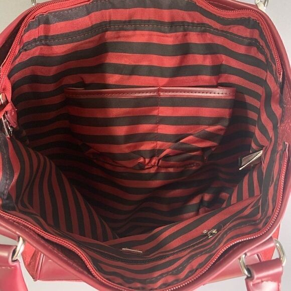 Jessica Simpson Rose Garden Weekender Tote Bag - Picture 7 of 7